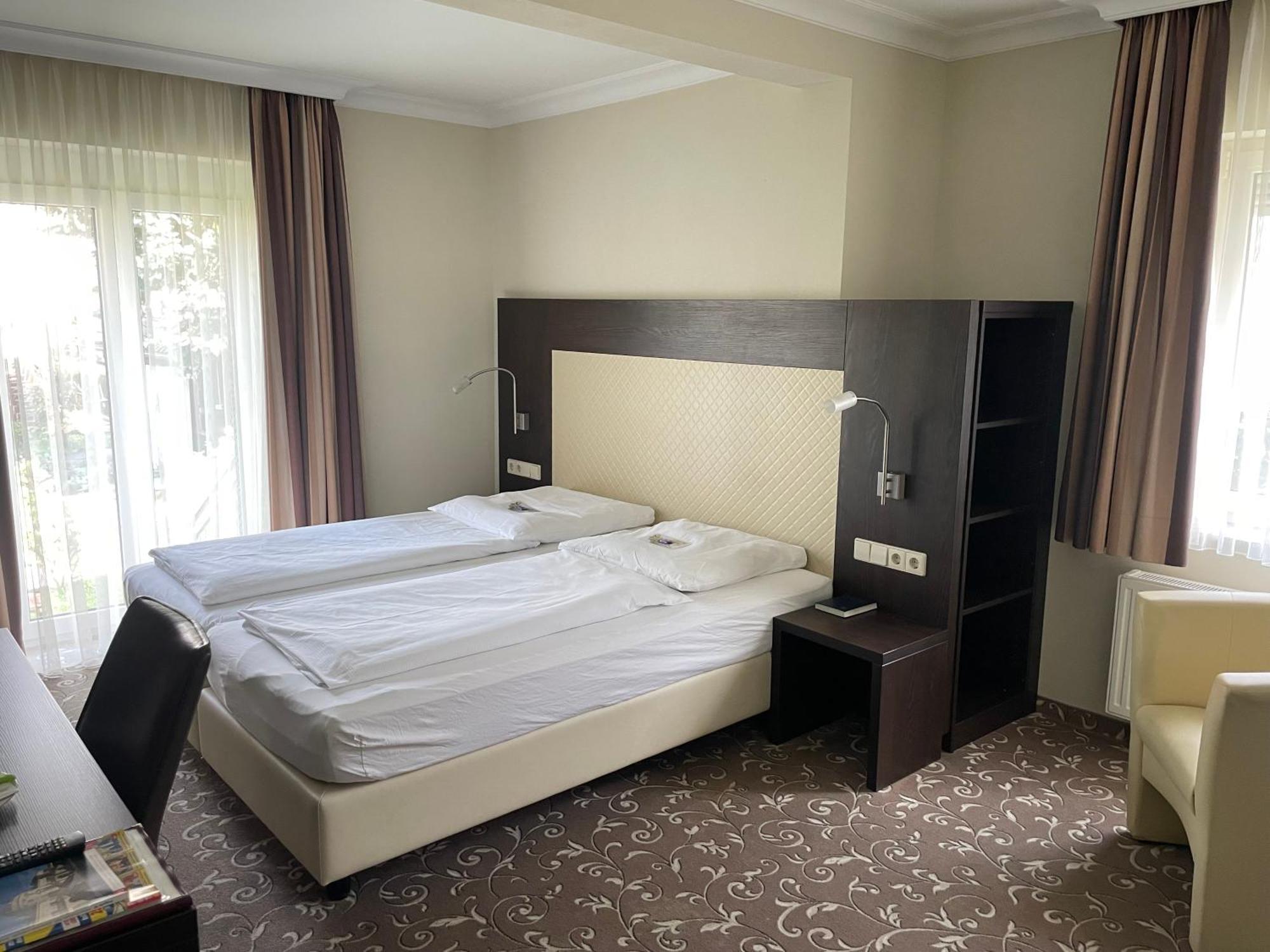 Hotel Ochsen Stoccarda Esterno foto